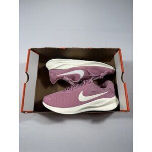 New Women’s Size 10 Pink Nike Nike Revolution 7 Wide Running Shoes FZ6829 603